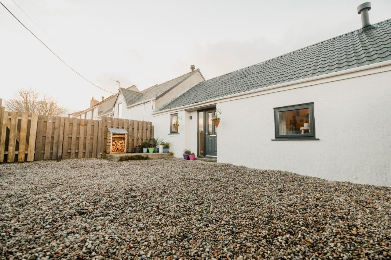 The Cow Shed At Pencraig Villa Holyhead Kültér fotó