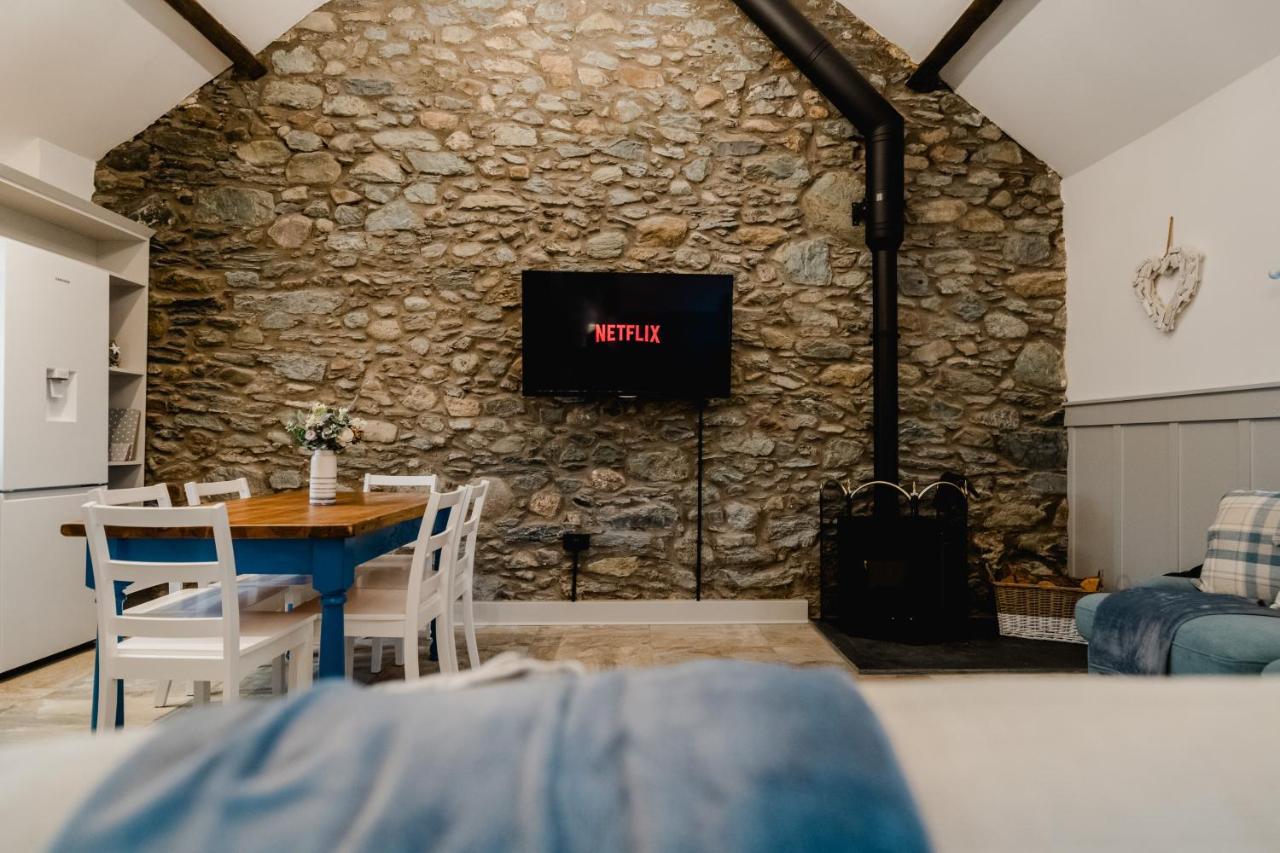 The Cow Shed At Pencraig Villa Holyhead Kültér fotó